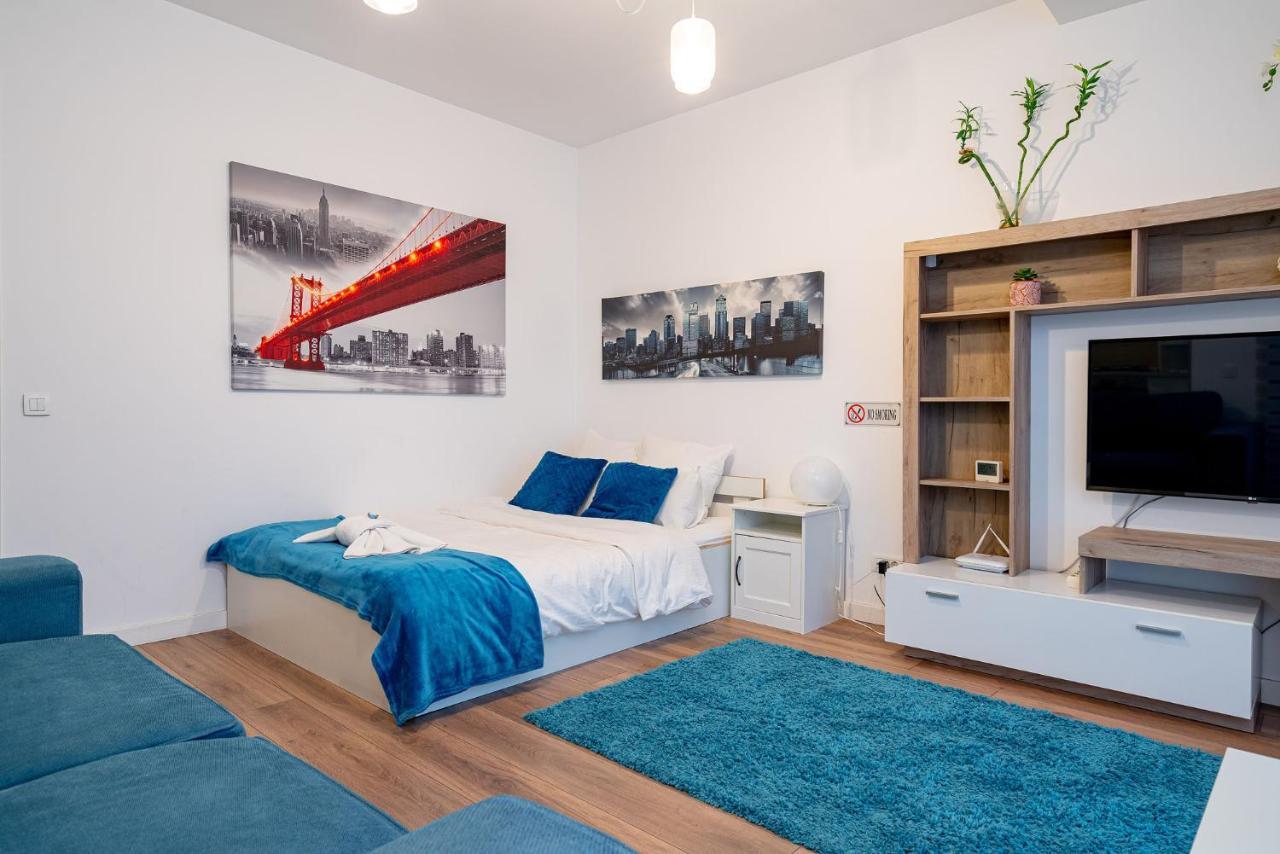 21 Apartament
