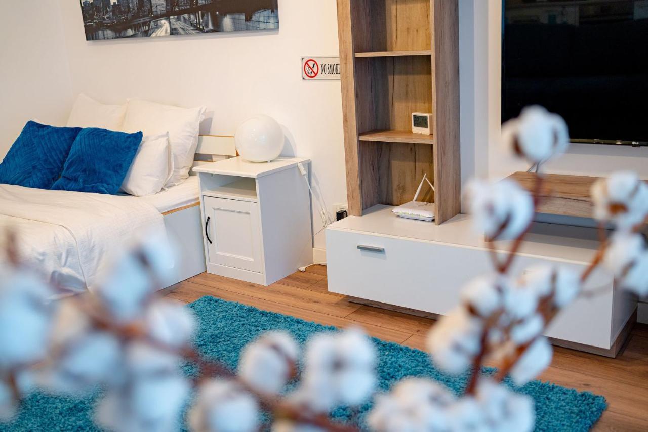 21 Apartament Bucureşti